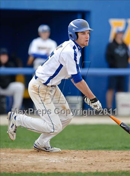 Thumbnail 2 in Warren vs. Libertyville photogallery.