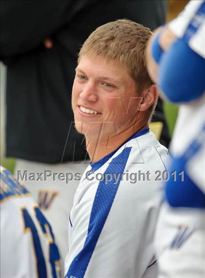Thumbnail 2 in Warren vs. Libertyville photogallery.