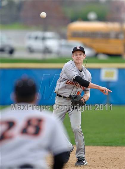Thumbnail 1 in Warren vs. Libertyville photogallery.