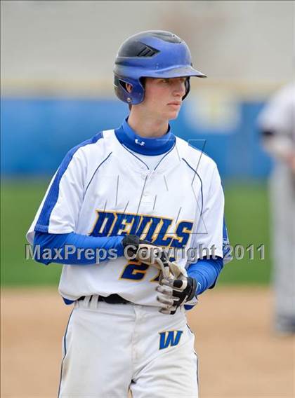 Thumbnail 3 in Warren vs. Libertyville photogallery.