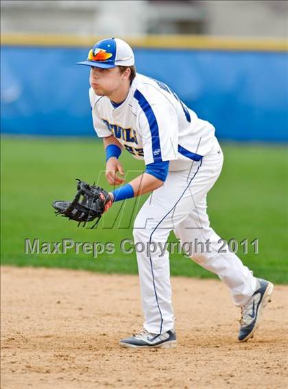 Thumbnail 3 in Warren vs. Libertyville photogallery.