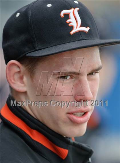 Thumbnail 1 in Warren vs. Libertyville photogallery.