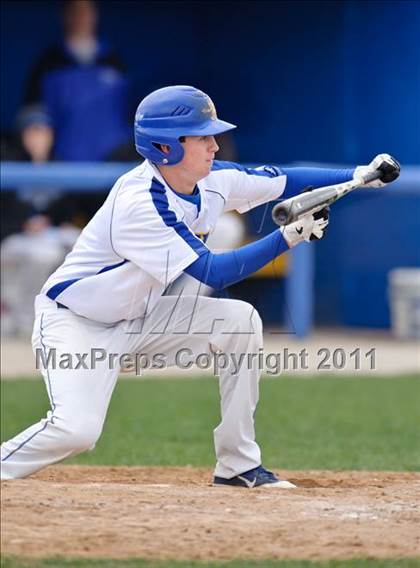 Thumbnail 1 in Warren vs. Libertyville photogallery.