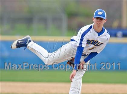 Thumbnail 1 in Warren vs. Libertyville photogallery.