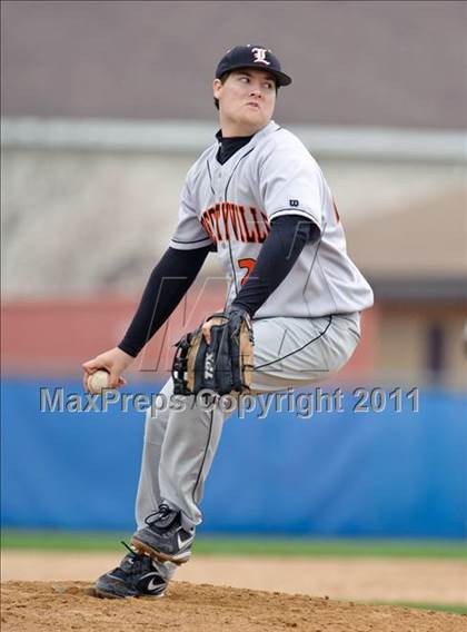 Thumbnail 3 in Warren vs. Libertyville photogallery.