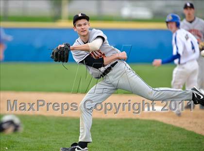 Thumbnail 3 in Warren vs. Libertyville photogallery.