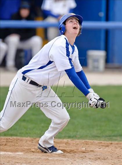 Thumbnail 3 in Warren vs. Libertyville photogallery.