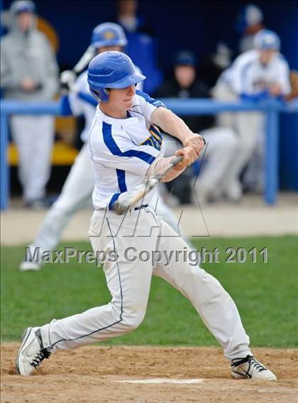 Thumbnail 2 in Warren vs. Libertyville photogallery.