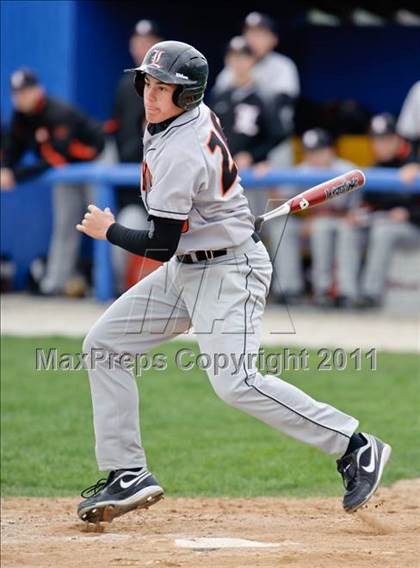 Thumbnail 2 in Warren vs. Libertyville photogallery.