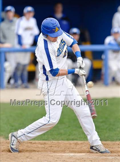 Thumbnail 2 in Warren vs. Libertyville photogallery.