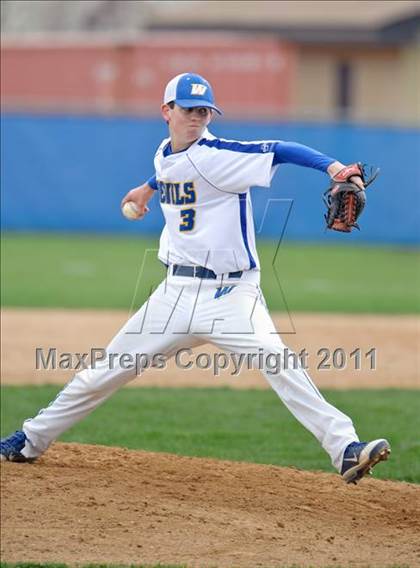 Thumbnail 3 in Warren vs. Libertyville photogallery.