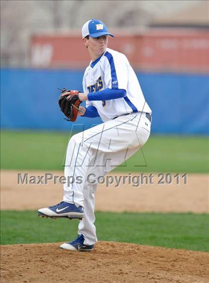 Thumbnail 1 in Warren vs. Libertyville photogallery.