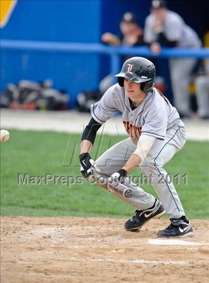Thumbnail 3 in Warren vs. Libertyville photogallery.