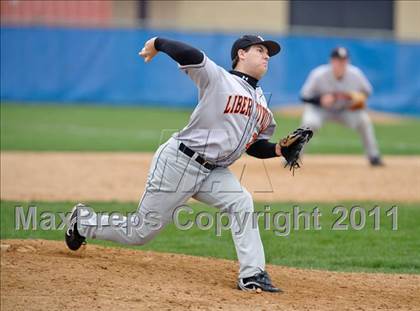 Thumbnail 3 in Warren vs. Libertyville photogallery.