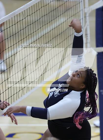 Thumbnail 3 in Camarillo @ Agoura photogallery.