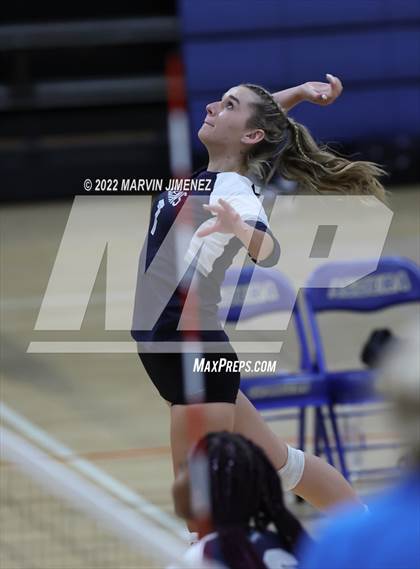 Thumbnail 2 in Camarillo @ Agoura photogallery.