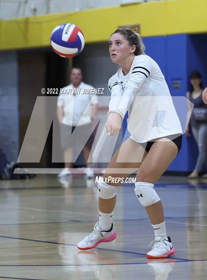 Thumbnail 2 in Camarillo @ Agoura photogallery.