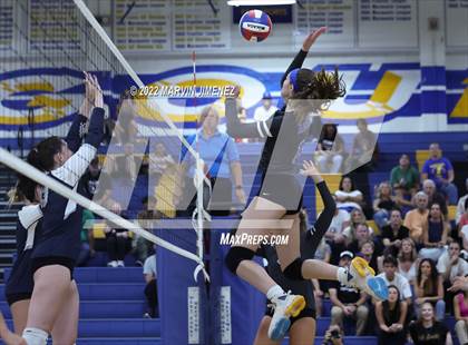 Thumbnail 1 in Camarillo @ Agoura photogallery.