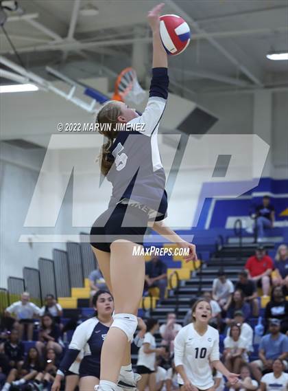 Thumbnail 3 in Camarillo @ Agoura photogallery.