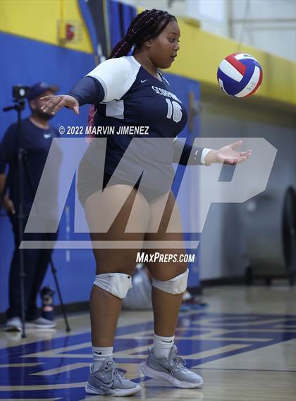 Thumbnail 1 in Camarillo @ Agoura photogallery.