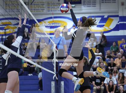 Thumbnail 2 in Camarillo @ Agoura photogallery.