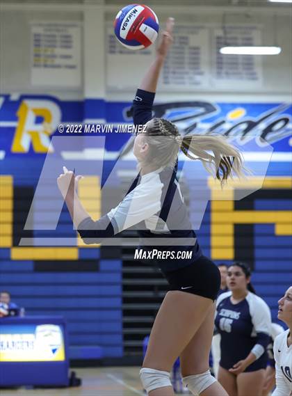 Thumbnail 3 in Camarillo @ Agoura photogallery.