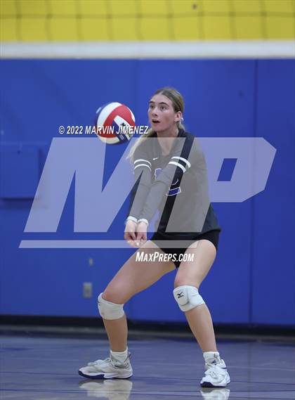 Thumbnail 1 in Camarillo @ Agoura photogallery.