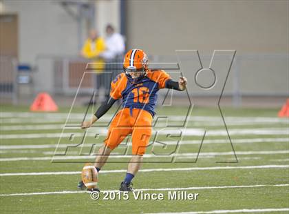 Thumbnail 3 in Eastside Catholic vs. Lakes (WIAA 3A Semifinal)  photogallery.