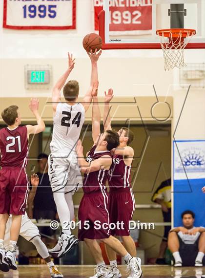 Thumbnail 2 in Sacred Heart Prep vs. Saint Francis (CIF CCS Open Semifinal) photogallery.