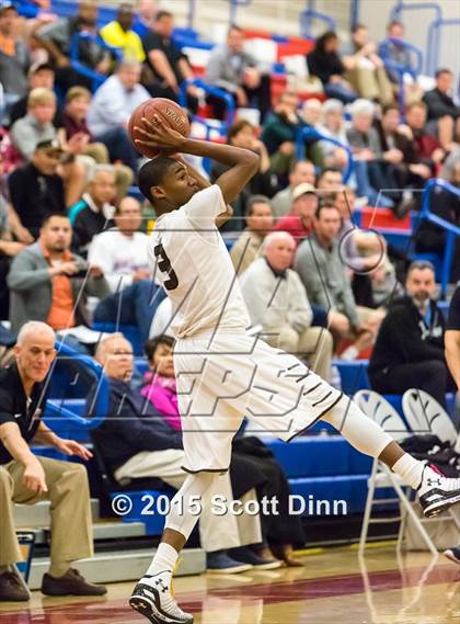 Thumbnail 2 in Sacred Heart Prep vs. Saint Francis (CIF CCS Open Semifinal) photogallery.