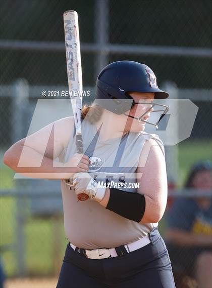 Thumbnail 3 in Northside vs Hampton photogallery.