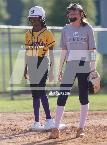 Thumbnail 3 in Northside vs Hampton photogallery.