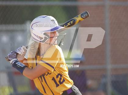 Thumbnail 3 in Northside vs Hampton photogallery.