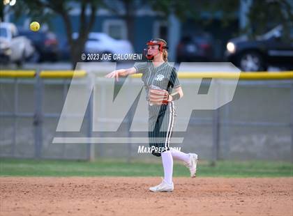 Thumbnail 1 in Churchill vs Reagan photogallery.