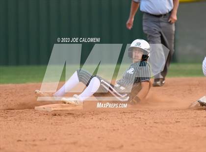 Thumbnail 1 in Churchill vs Reagan photogallery.