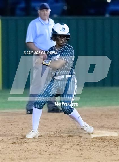 Thumbnail 1 in Churchill vs Reagan photogallery.