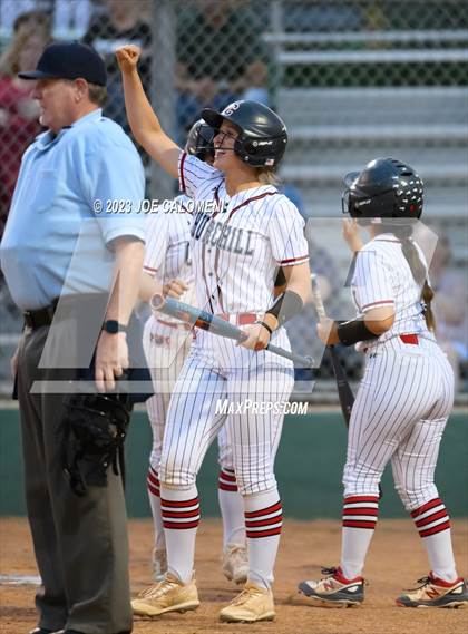 Thumbnail 3 in Churchill vs Reagan photogallery.