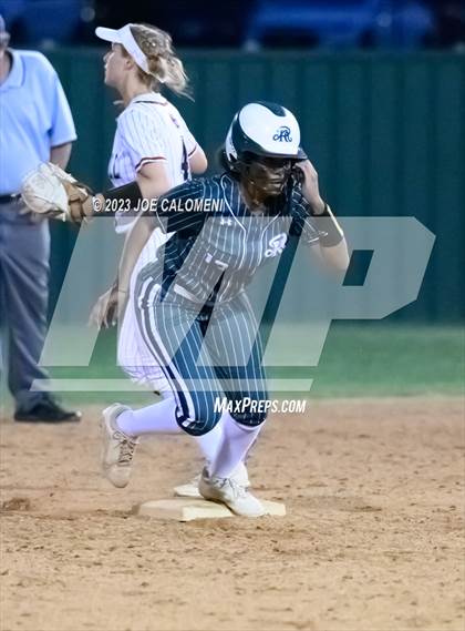 Thumbnail 3 in Churchill vs Reagan photogallery.
