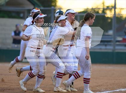 Thumbnail 3 in Churchill vs Reagan photogallery.