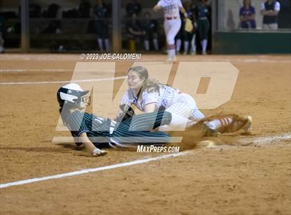 Thumbnail 3 in Churchill vs Reagan photogallery.