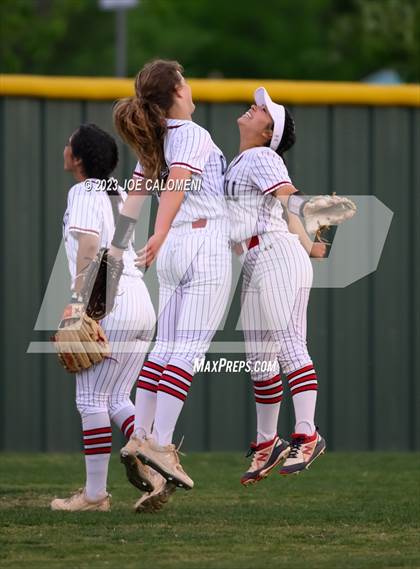 Thumbnail 3 in Churchill vs Reagan photogallery.