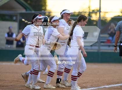 Thumbnail 1 in Churchill vs Reagan photogallery.
