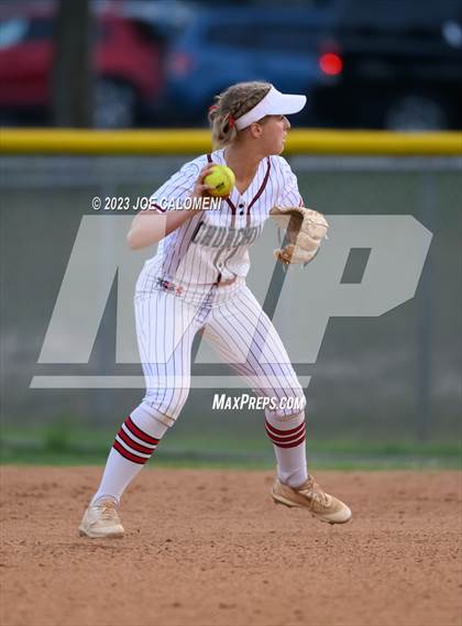 Thumbnail 3 in Churchill vs Reagan photogallery.