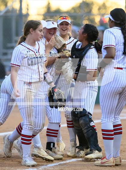 Thumbnail 2 in Churchill vs Reagan photogallery.