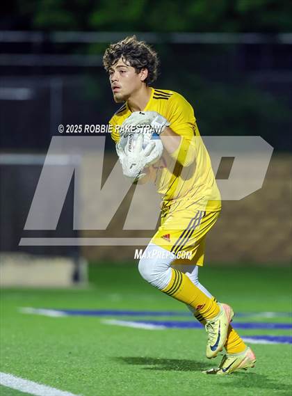 Thumbnail 2 in Alief Elsik vs. Klein Cain (UIL 6A Soccer Division I Final) photogallery.