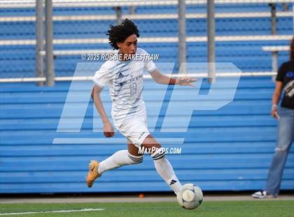 Thumbnail 2 in Alief Elsik vs. Klein Cain (UIL 6A Soccer Division I Final) photogallery.