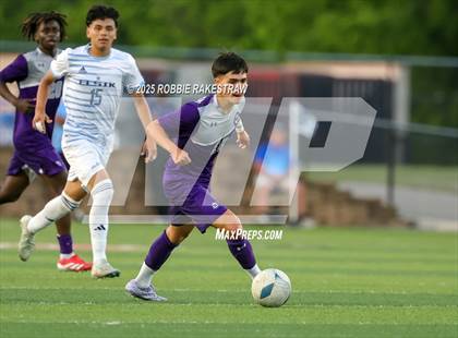 Thumbnail 2 in Alief Elsik vs. Klein Cain (UIL 6A Soccer Division I Final) photogallery.