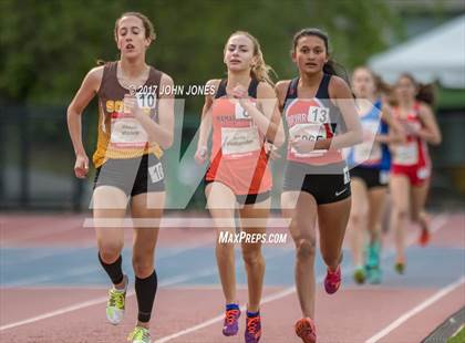 Thumbnail 2 in 50th Annual Loucks Games (Women's Secttion 1 Mile Run) photogallery.