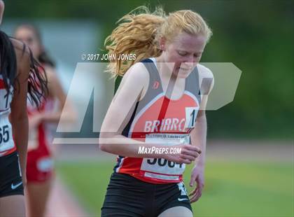 Thumbnail 1 in 50th Annual Loucks Games (Women's Secttion 1 Mile Run) photogallery.
