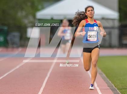 Thumbnail 3 in 50th Annual Loucks Games (Women's Secttion 1 Mile Run) photogallery.